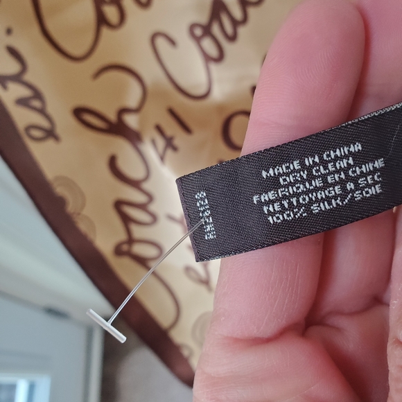 New!! Coach silk scarf - Picture 2 of 2